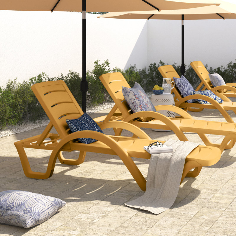 Chaise longue inclinable 74 po Accomac, Brun teck