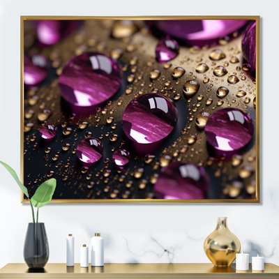 Mauve rose avec des gouttes de pluie sur toile
