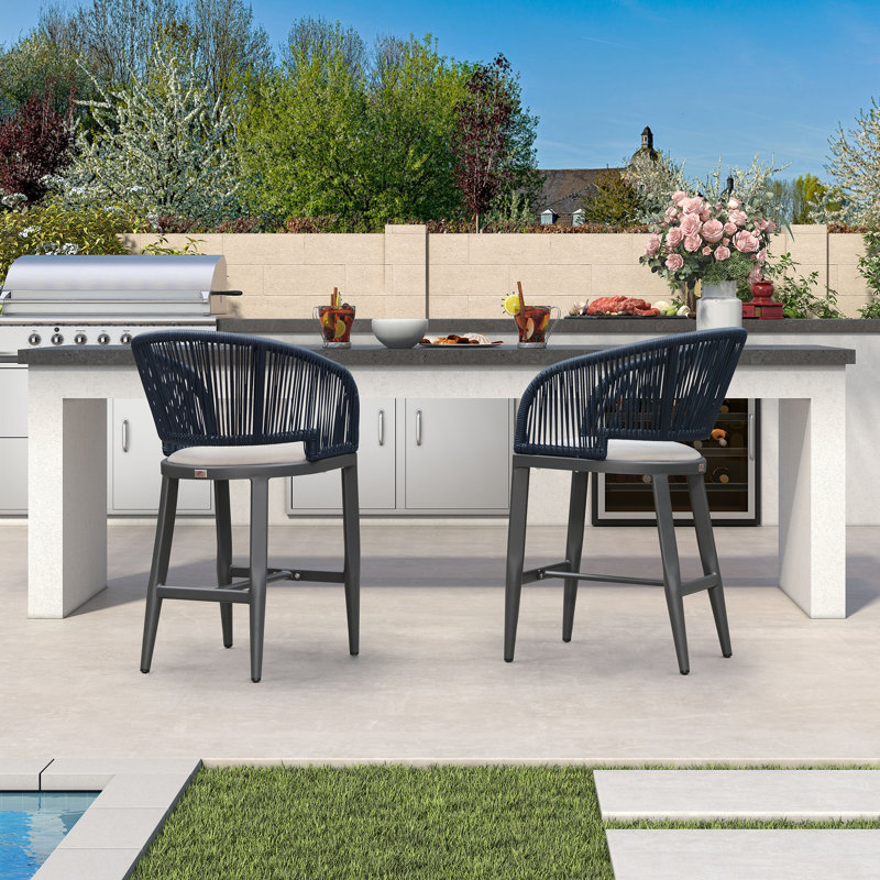 Chaise haute de bar moderne en osier avec coussins intégrés et dossier enveloppant 2 pièces, Gris, Gris