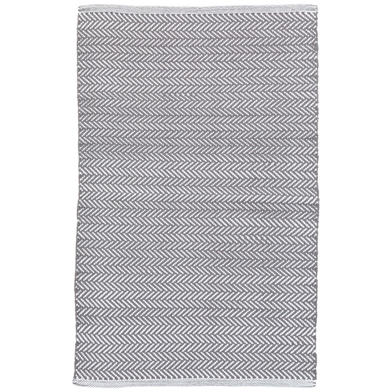 Herringbone Shale/White Handwoven Indoor/Outdoor Rug, Rectangle 2' x 3'