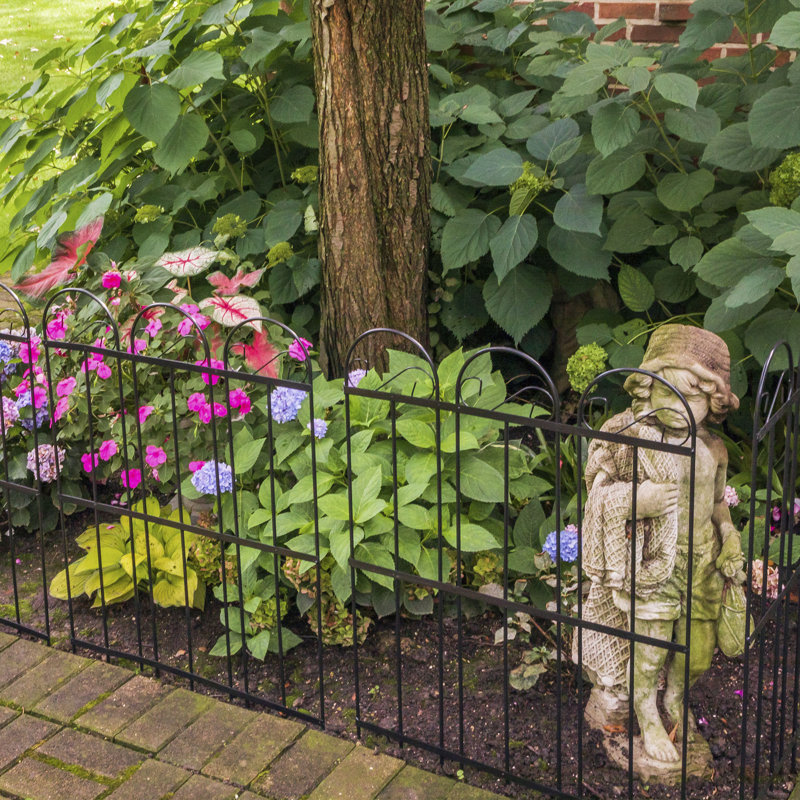 Black Metal Decorative Garden Border Fence