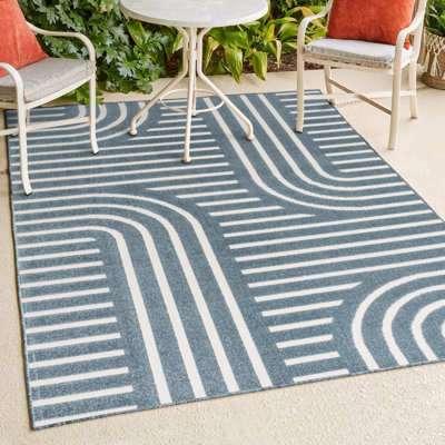 Aleighana High-Low MidCentury Modern Arch Stripe Two-Tone Navy/Cream Indoor/Outdoor Rug