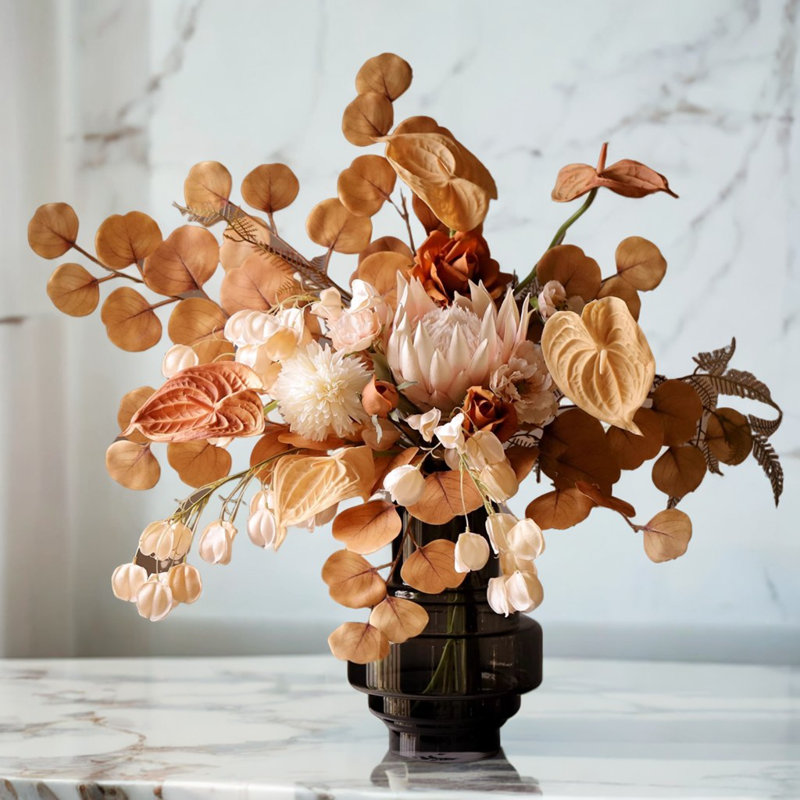 Ornement en forme de bouquet simulé