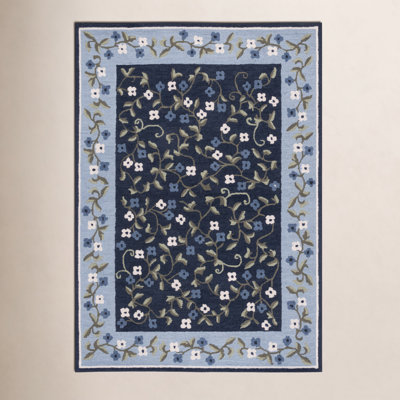 Hand-Tufted Wool Floral Outdoor Rug