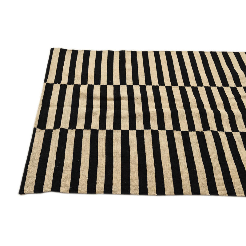 Tapis noir et blanc Orta