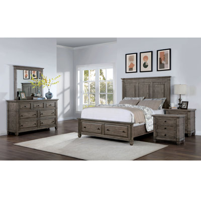 Wilniya 5-Piece Bedroom Set