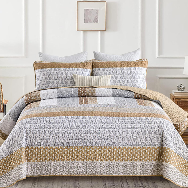 3-Piece Bohemian Stripe Quilt Set Lightweight Microfiber All Season, Queen Quilt + 2 Queen Pillowcases, Brown