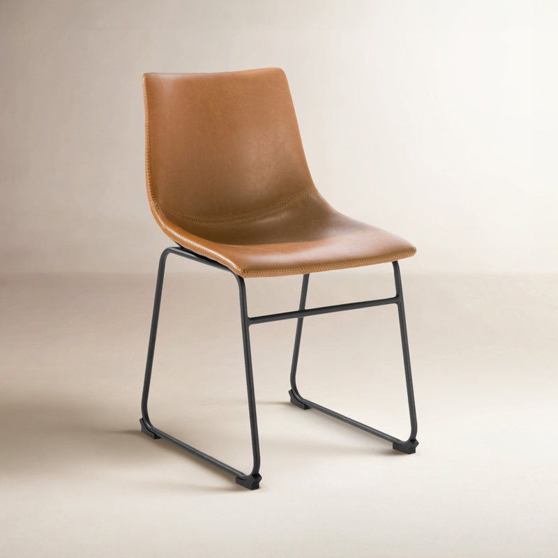 Chaise Bela, Simili cuir brun clair