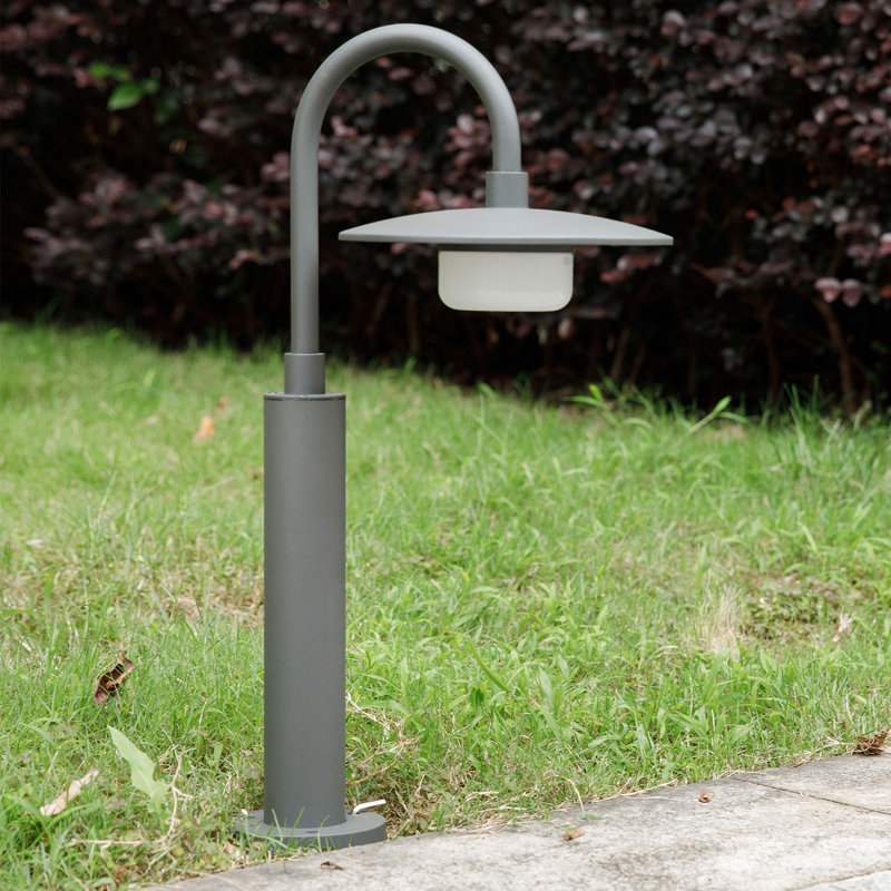 Lanterne de jardin imperméable 24 pouces avec lumières à DEL étanches, H 34,65 po x l 13,39 po x P 9,45 po