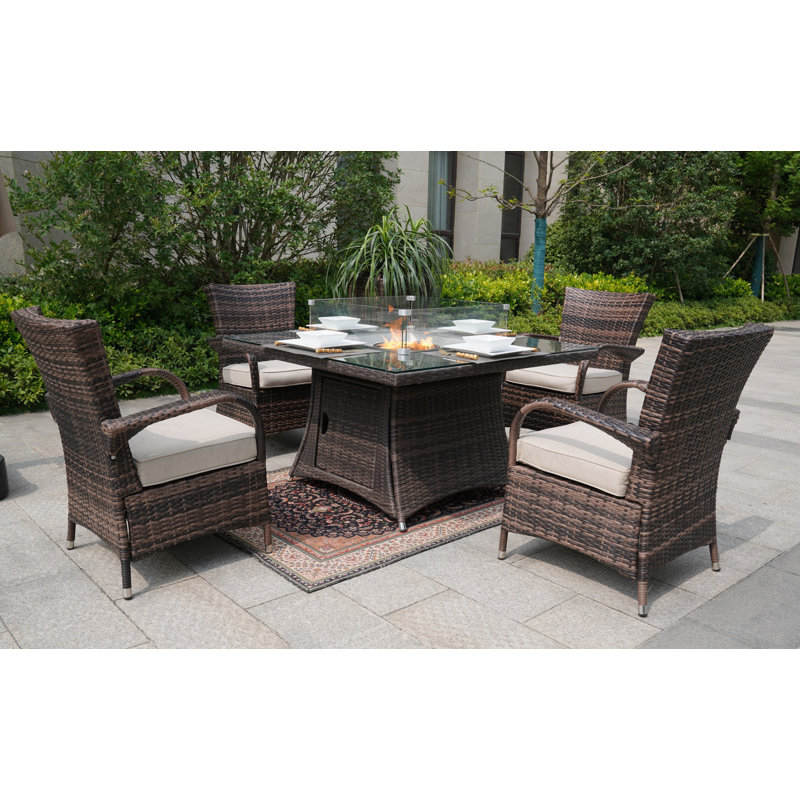 Ensemble de conversation en osier / rotin pour 4 personnes avec coussins Barcomb