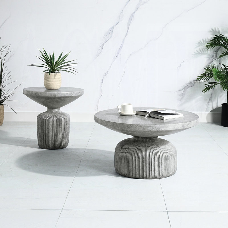 Table de ciment grise patinée avec base à piédestal pour une finition extérieure en finition