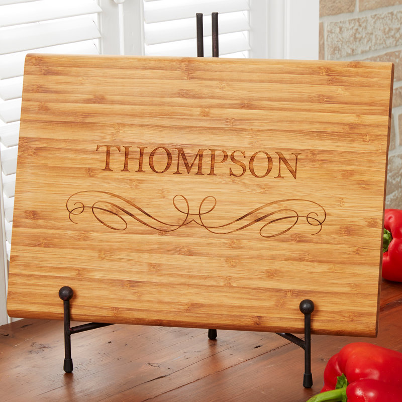 Planche à découper personnalisée en bambou Classic Kitchen, H 1 po x l 14 po x L 18 po, Oui