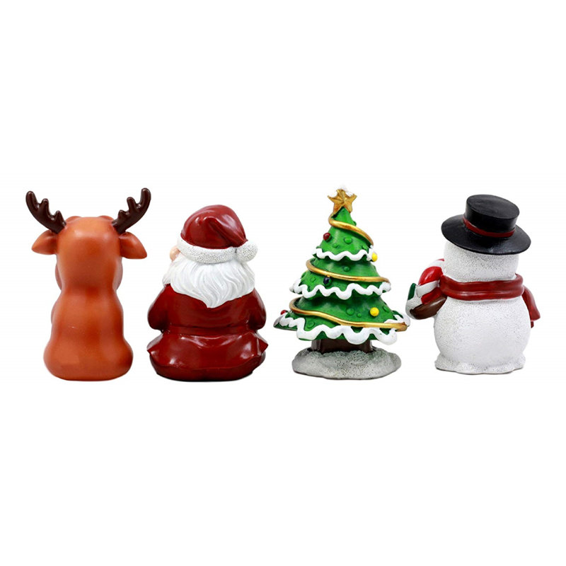 Figurine santa, renne, bonhomme de neige et noël tree