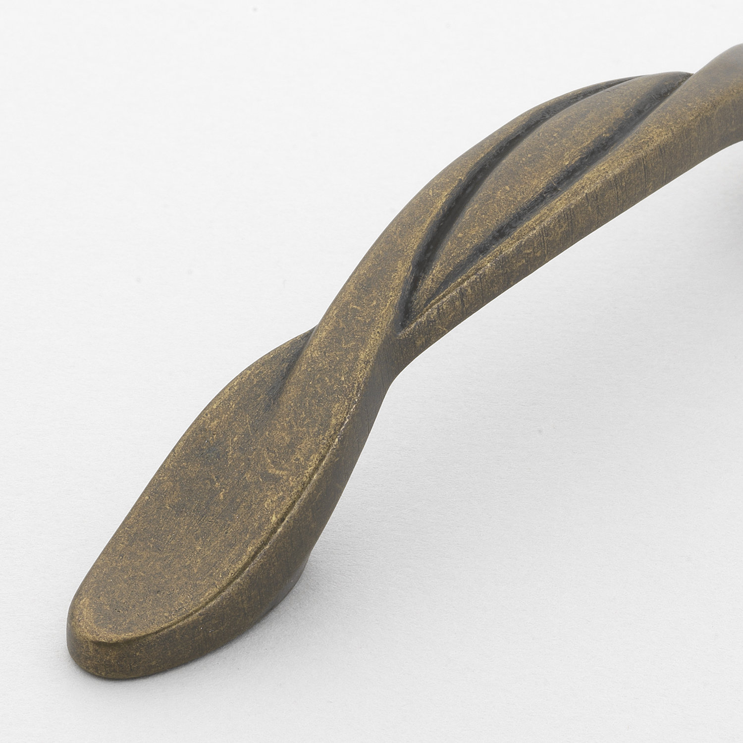 Classic Twisted Arch Cabinet Pull, Antique Brass