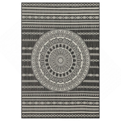 5 Ft. 3 In. X 7 Ft. 3 In. Indoor/Outdoor Area Rug