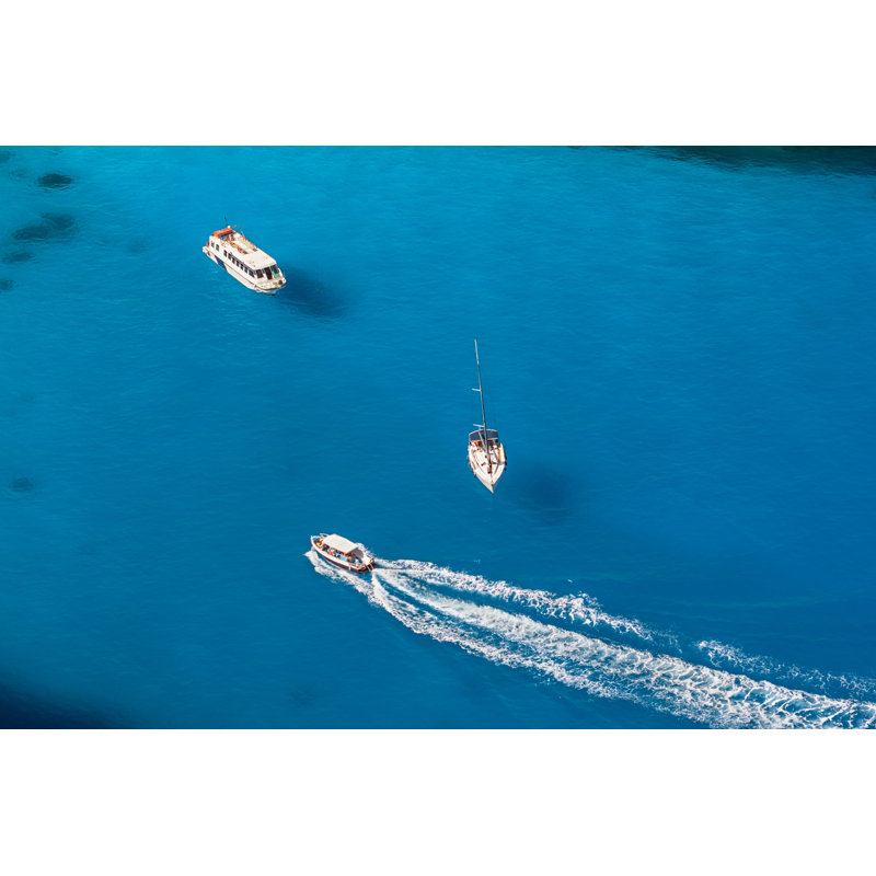 Bateaux en mer Turgoise par Kaeart, H 12 po x l 18 po