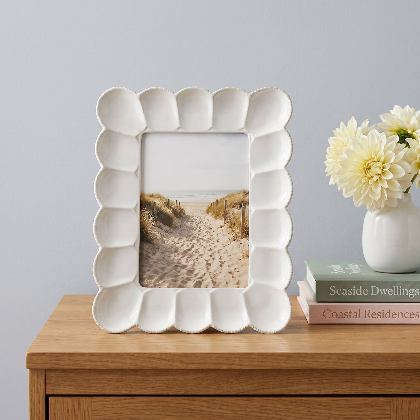 French Perle Giftware Scallop 5X7 Frame, 5" W x 7" H