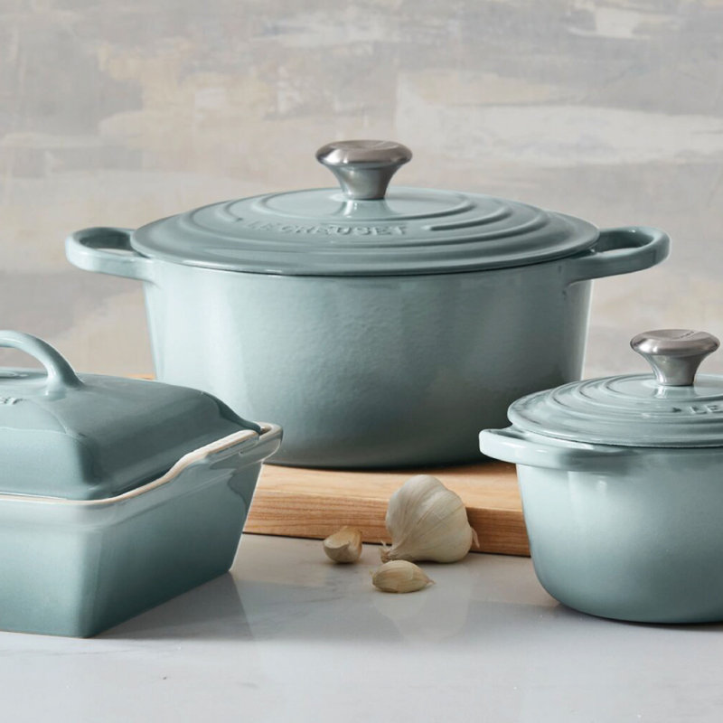 Le Creuset Signature Enameled Cast Iron Round Dutch Oven with Lid, 7.25 quarts, Sea Salt