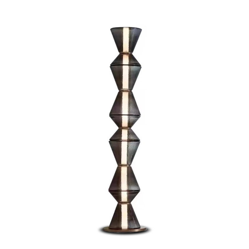 Gris + verre doré + lampes sur pied sans fer