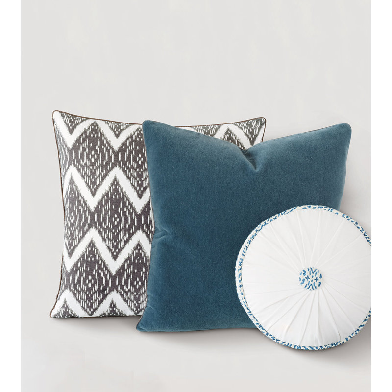Bodie Square Pillow Cover & Insert