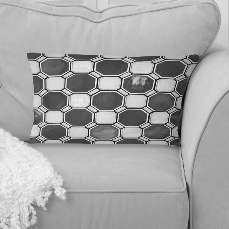 Coussin lombaire moderne noir et blanc Hexagon II