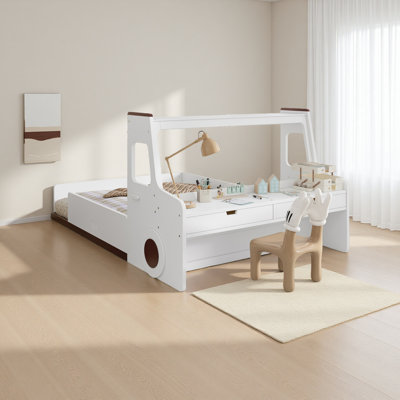 Floor Bed With Interesting Car-Shape Design