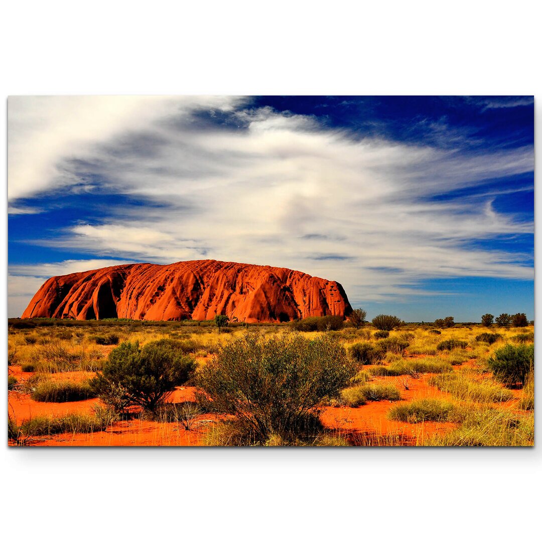 Leinwandbild Australischer roter Berg im Outback am Abend