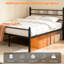 Structure de lit plateforme en métal avec tête de lit décorative, espace de rangement sous le lit, aucun sommier nécessaire