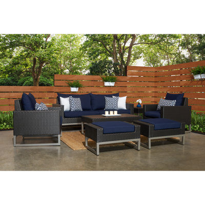 Ensemble de conversation en rotin avec coussins Sunbrella