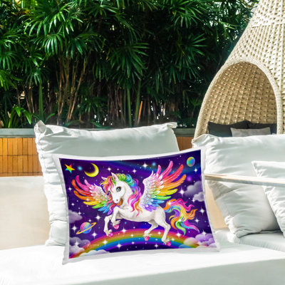 Coussin d'extérieur Rainbow Horse in Space par Kayomi Harai