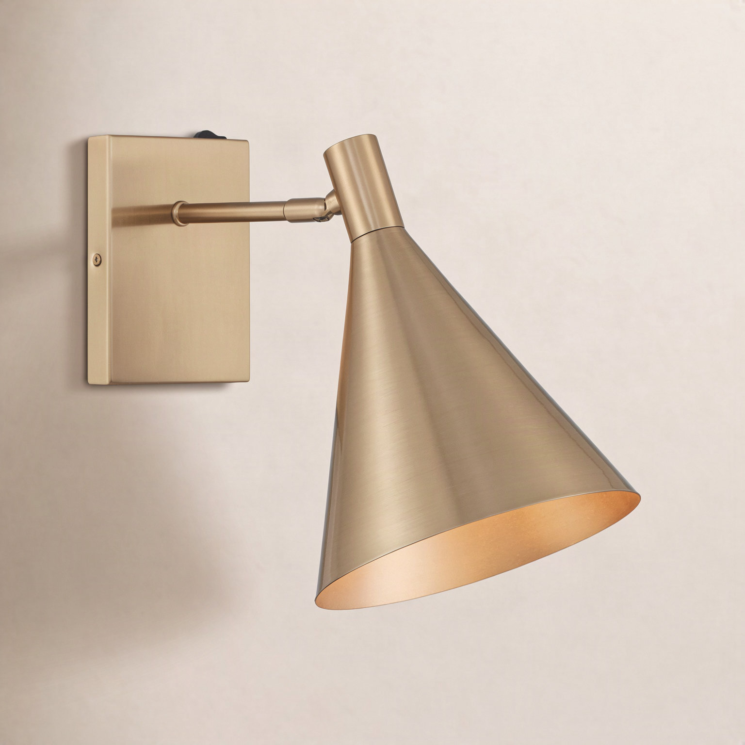 Breegan Jane x Savoy Moderne Armed Sconce