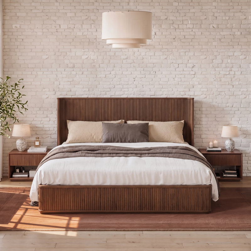 Base de lit plateforme moderne en bois cannelé Demi de 44 po de hauteur avec tête de lit ondulée Demi, support de lattes, aucun sommier requis, assemblage facile
