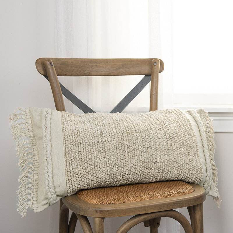 Coussin lombaire tressé à franges en macramé, Ivoire