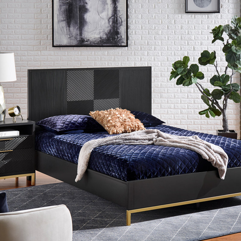 Leshia Queen Platform Bed