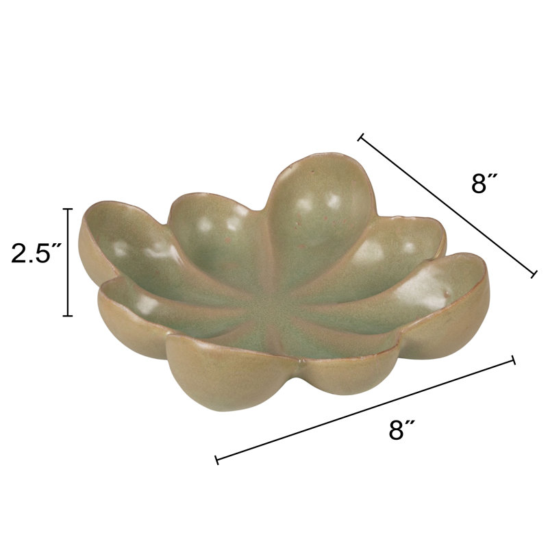 Vaisselle en grès en forme de fleur dans un glacis réactif