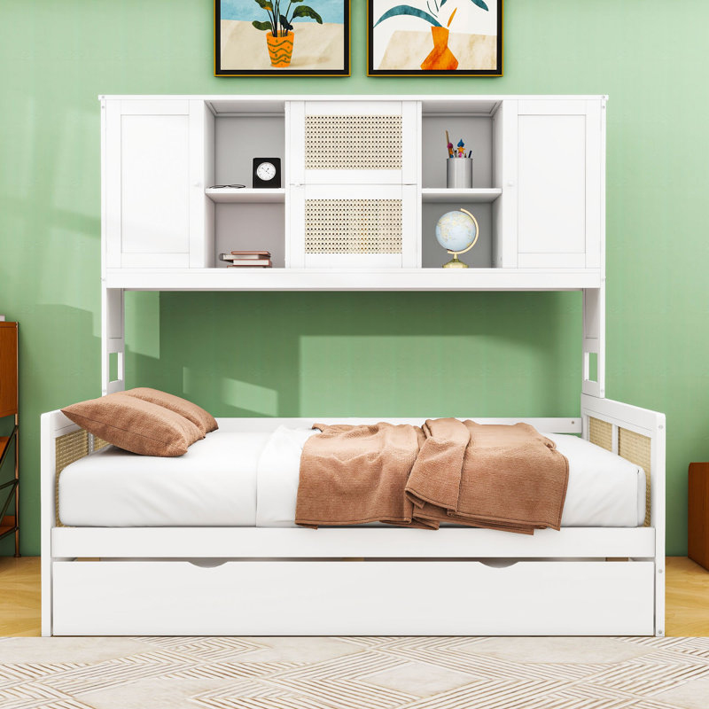 Lit de jour en bois avec lit gigogne simple, armoires et tablettes d'inspiration rotin, Complet/Double, Blanc