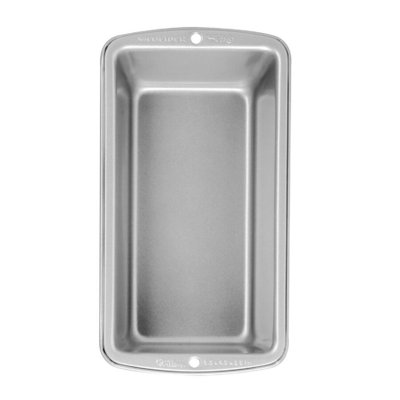 Moule à pain moyen antiadhésif Wilton 191003159 de Wilton, argent