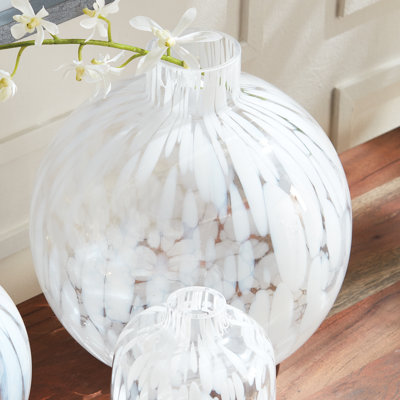 Cersie White Glass Table Vase