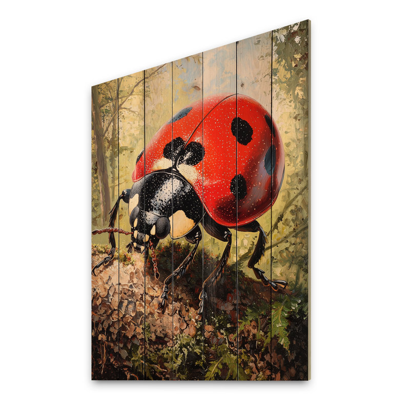 Curious Spotted Ladybug Forest I - Art mural moderne sur bois de pin naturel, H 44 po x l 34 po