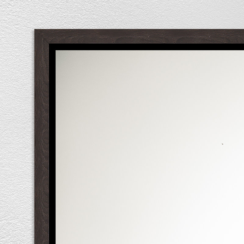 JC August par Brandon Luther, Couche de verre