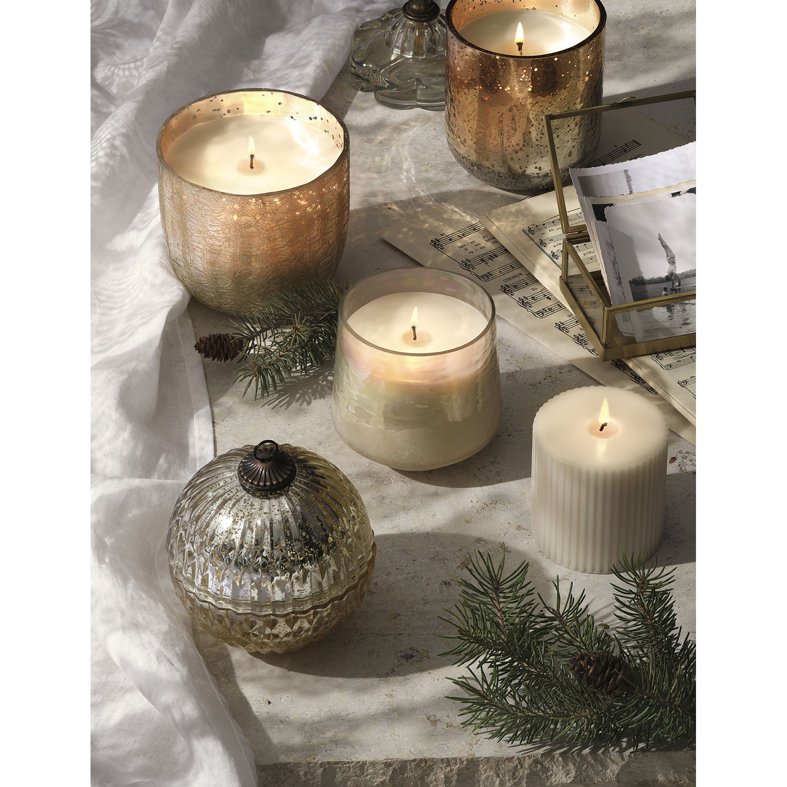 Noble Holiday Winter White Candle, Baltic Glass