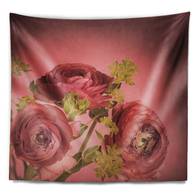 Tapisserie rose à fleurs renoncule, H 50 po x l 60 po