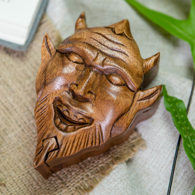 Boîte décorative en bois faite à la main Pulchi
