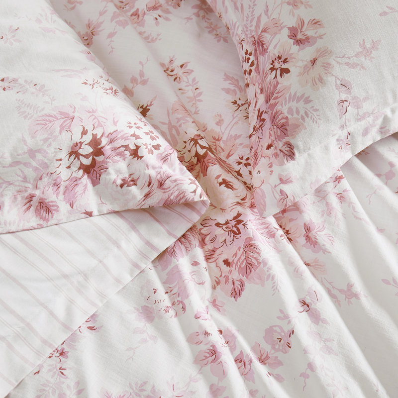 Garden Floral Comforter Set, Queen Comforter + 2 Standard Shams, Pink Floral