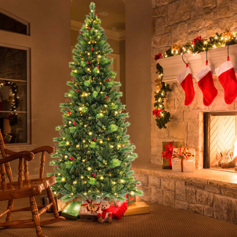Arbre de Noël artificiel illuminé 8 pi Isaiahs - support inclus