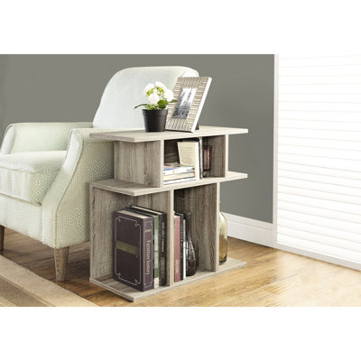 Table d'appoint taupe avec 6 tablettes, décor de chambre à coucher contemporain à 3 niveaux de tablettes