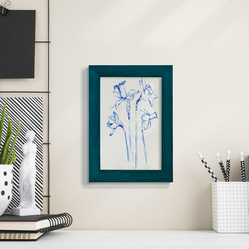 Inky Daffodils II - Impression encadrée avec verre, L 4 po x H 6 po x P 1 po, Cadre bleu