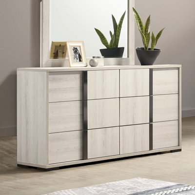 Albrechtice Majeic 6-Drawer Dresser by Latitude Run