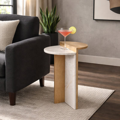 Table d'appoint élégante en bois et marbre pour la décoration intérieure - Table de bout décorative élégante pour le salon ou les espaces étroits - 22 po, brun et brun clair