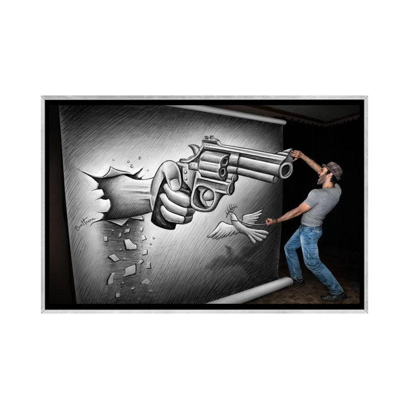 Crayon vs. camera-72 par Ben Heine-impression d’art graphique, H 18 po x l 26 po x P 1,5 po, Toile avec cadre argenté